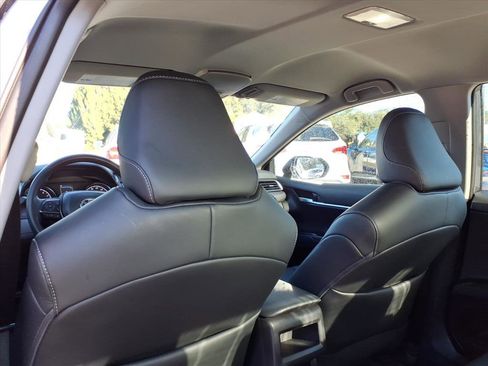 Used 2023 Toyota Camry SE image 16