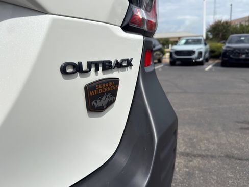 Used 2022 Subaru Outback Wilderness AWD/4WD image 12