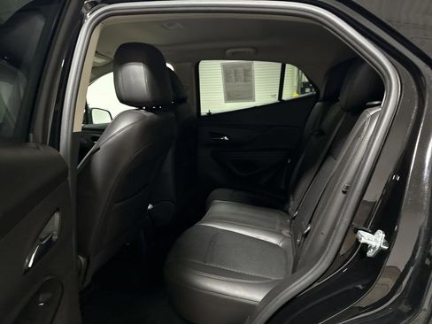 Used 2022 Buick Encore Preferred w/ Safety Package image 22