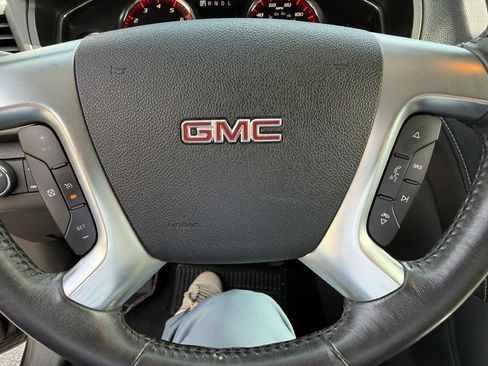 Used 2016 GMC Acadia SLE AWD/4WD image 38