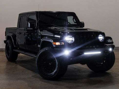 Used 2021 Jeep Gladiator Overland w/ Popular Equipment Package AWD/4WD image 4
