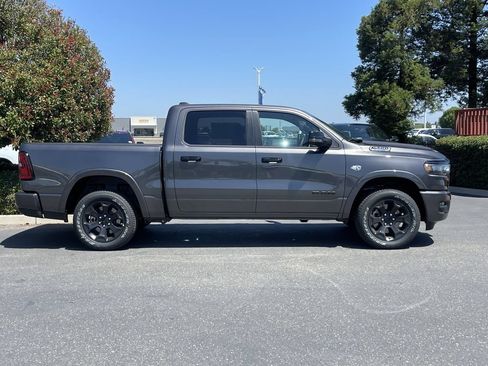 New 2026 RAM 1500 Big Horn AWD/4WD image 7