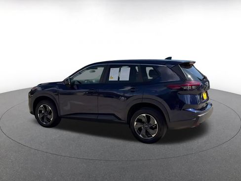 Used 2025 Nissan Rogue SV AWD/4WD image 11