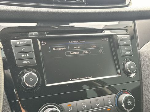 Used 2022 Nissan Rogue Sport S image 20