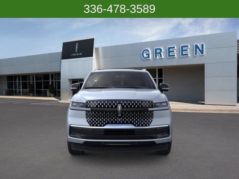 New 2026 Lincoln Navigator Reserve AWD/4WD image 6