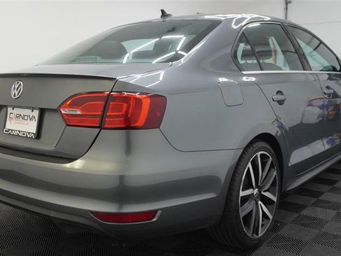 Used 2012 Volkswagen Jetta GLI FWD image 7