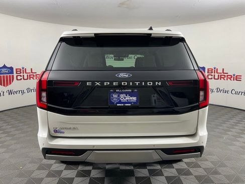 New 2026 Ford Expedition Platinum w/ Driver's Package AWD/4WD image 4