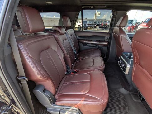 Used 2023 Ford Expedition Max Limited image 30