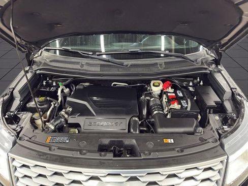 Used 2018 Ford Explorer Platinum image 13