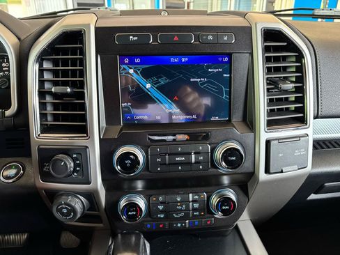 Used 2020 Ford F150 Lariat w/ Equipment Group 502A Luxury AWD/4WD image 17