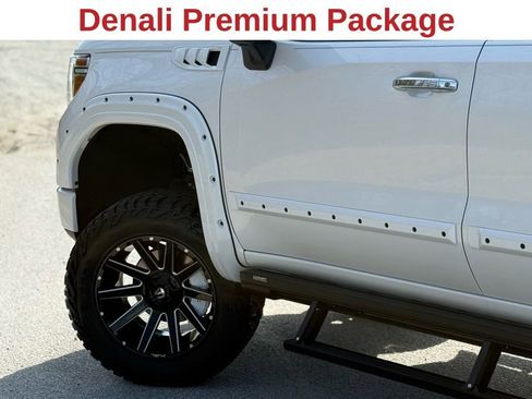 Used 2022 GMC Sierra 1500 Denali w/ Denali Premium Package image 13