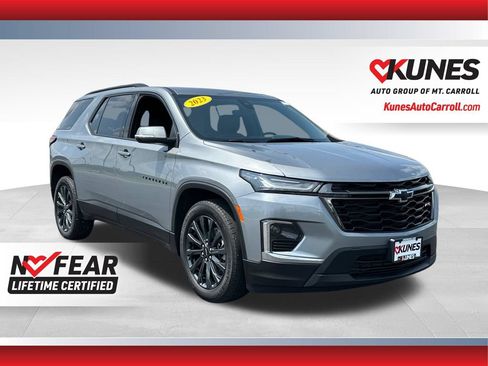 Used 2023 Chevrolet Traverse RS w/ LPO, Floor Liner Package AWD/4WD image 1
