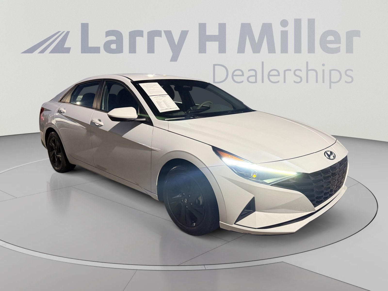 Used 2021 Hyundai Elantra SEL FWD image 7