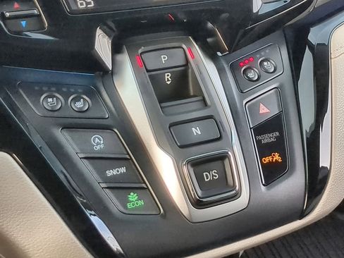 Used 2025 Honda Odyssey Elite image 16