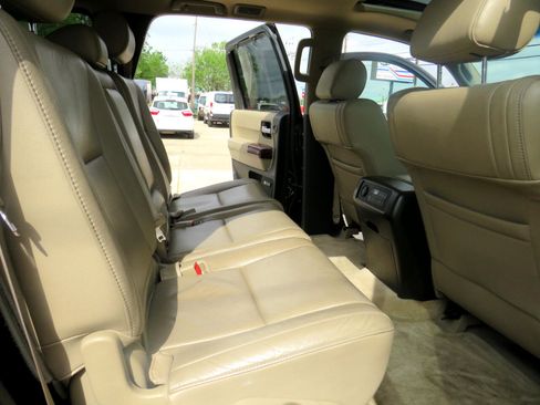 Used 2008 Toyota Sequoia Limited image 28