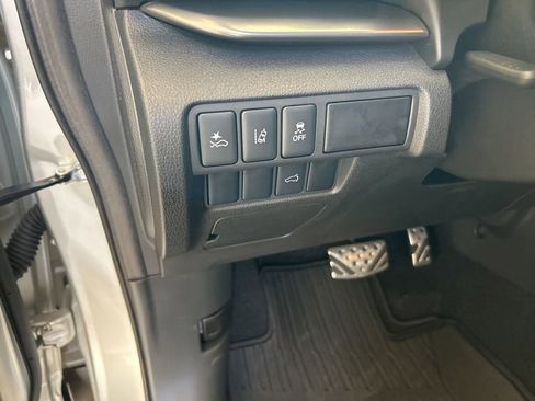 New 2025 Mitsubishi Eclipse Cross Black Edition image 35