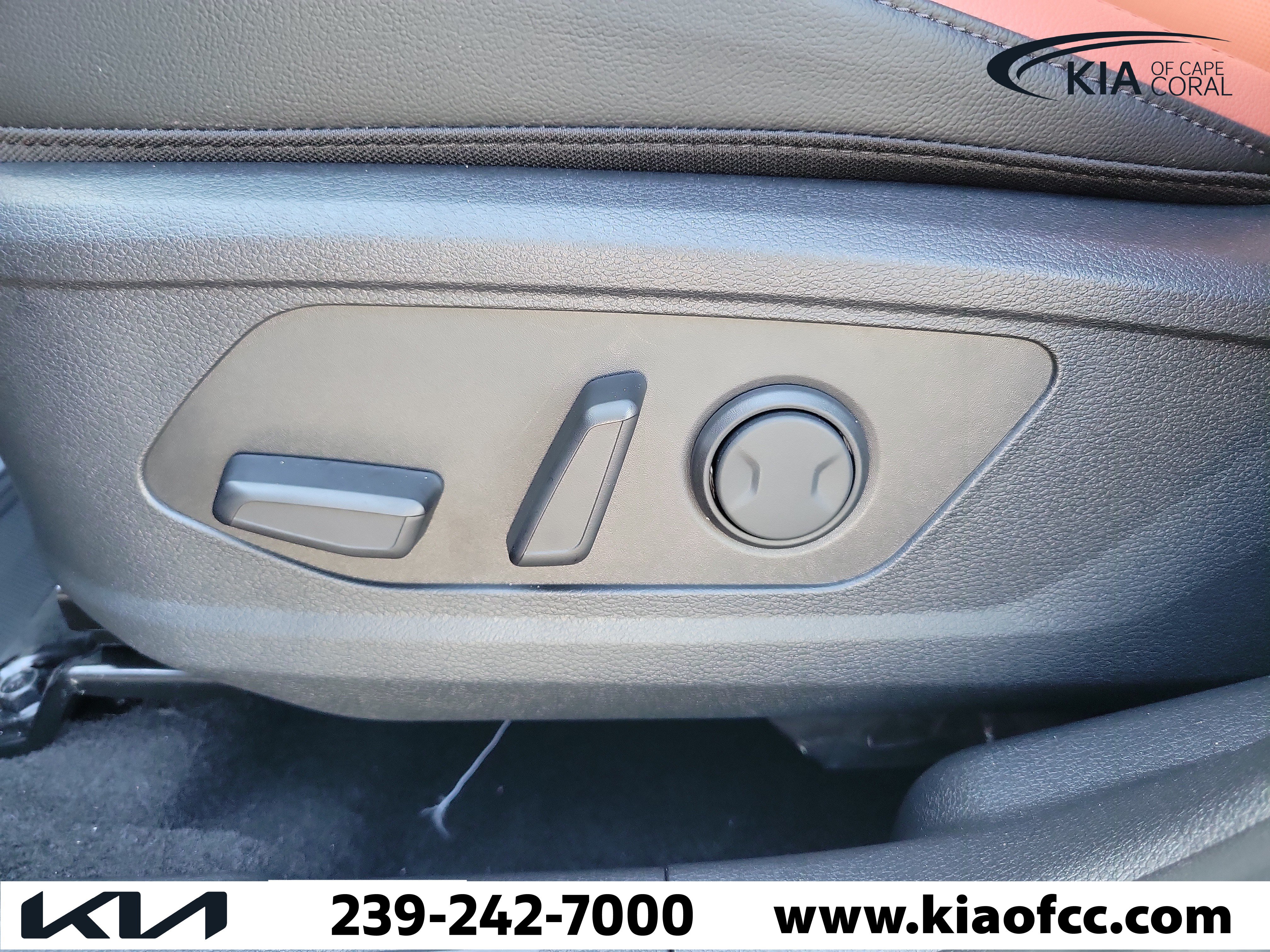 New 2027 Kia Sportage SX FWD image 21