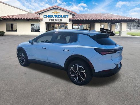 New 2026 Chevrolet Equinox EV LT image 6