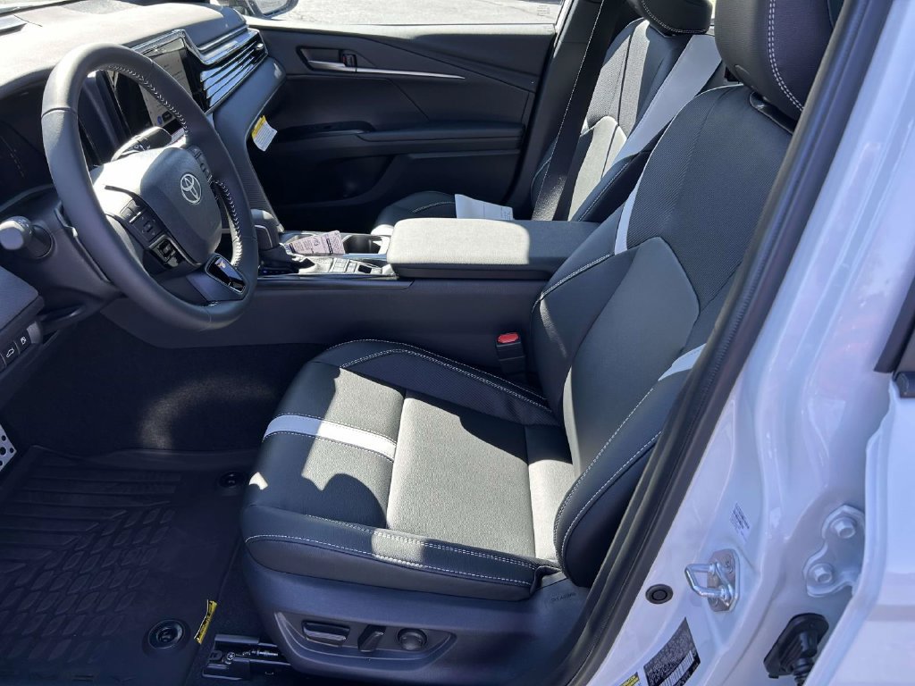 New 2027 Toyota Camry SE FWD image 14