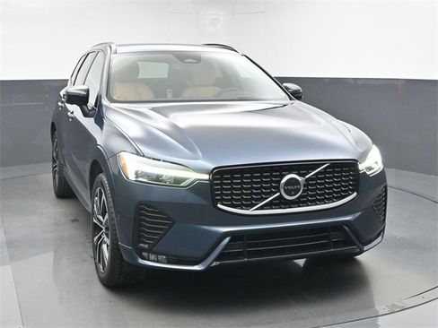 Used 2023 Volvo XC60 B5 Ultimate w/ Protection Package Premier image 2
