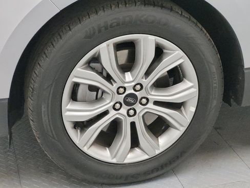 Used 2024 Ford Edge Titanium image 31