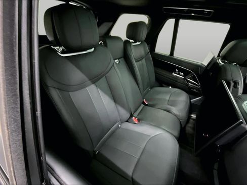 Used 2023 Land Rover Range Rover Autobiography AWD/4WD image 18