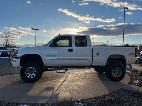 Used 2006 GMC Sierra 2500 SLT w/ Onstar Plus Package image 5