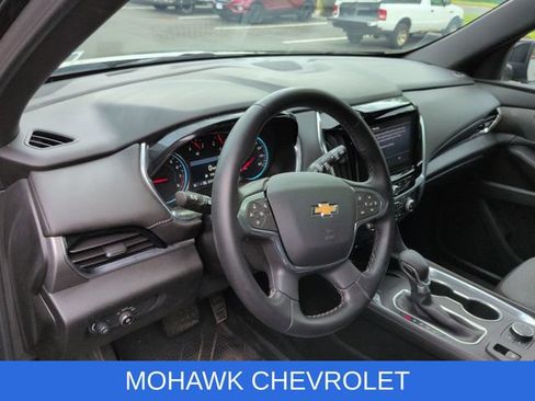Used 2023 Chevrolet Traverse LT w/ Rear Camera Mirror Package AWD/4WD image 8