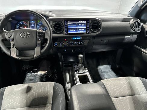 Used 2023 Toyota Tacoma TRD Off-Road AWD/4WD image 8