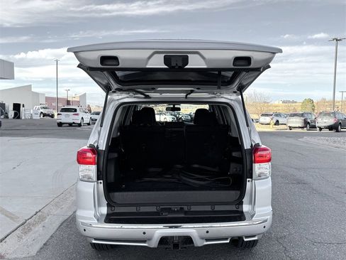 Used 2013 Toyota 4Runner SR5 w/ Convenience Pkg image 7