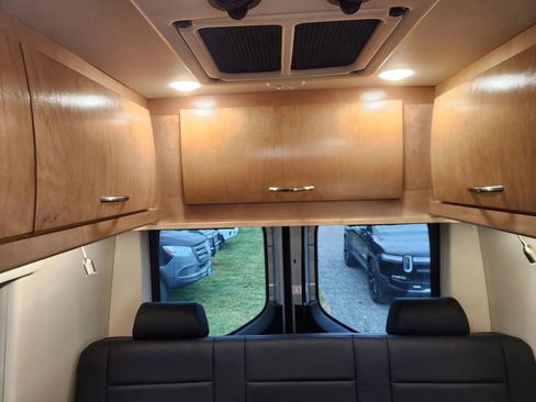 Used 2021 Mercedes-Benz Sprinter 3500 image 26