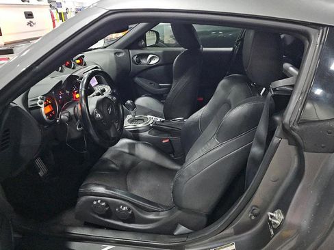 Used 2014 Nissan 370Z Touring w/ Sport Package image 6