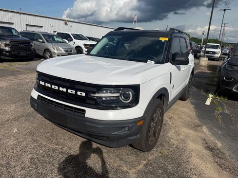Used 2021 Ford Bronco Sport Outer Banks AWD/4WD image 3