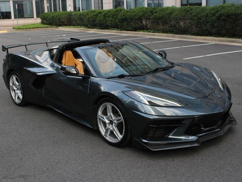 Used 2020 Chevrolet Corvette Stingray Premium Cpe w/ 3LT Preferred Equipment Group RWD image 3