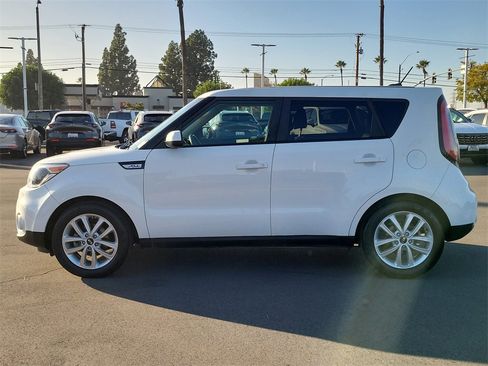 Used 2019 Kia Soul + image 26