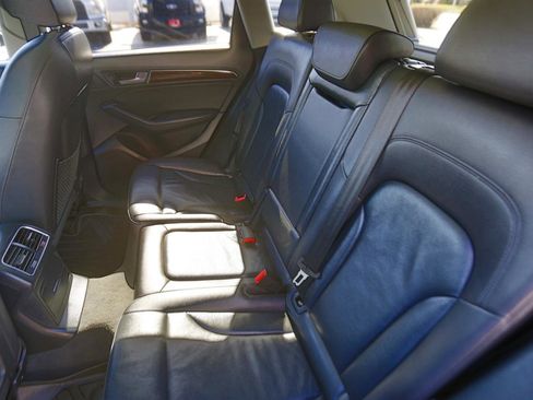 Used 2017 Audi Q5 2.0T Premium w/ Audi MMI Navigation Plus image 11