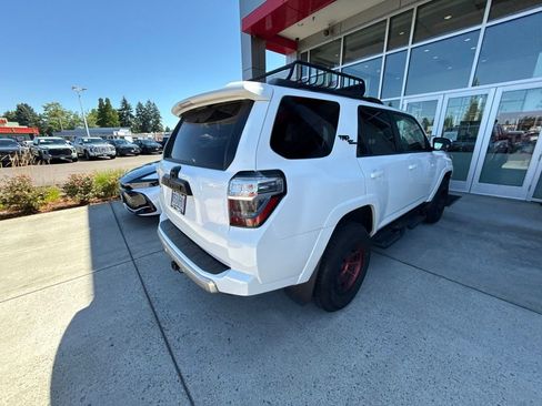 Used 2023 Toyota 4Runner TRD Off-Road Premium w/ Off Road Premium Plus Package AWD/4WD image 5