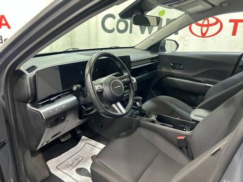 Used 2025 Hyundai Kona SEL AWD/4WD image 23