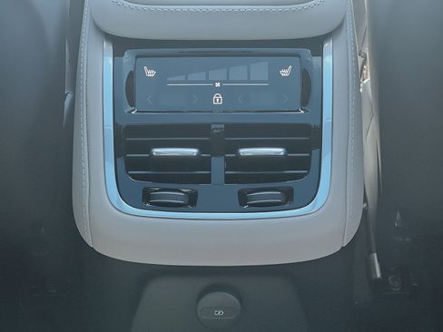 New 2026 Volvo XC90 T8 Ultra AWD/4WD image 23