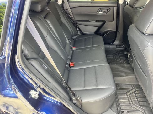 Used 2025 Nissan Rogue SV w/ SV Premium Package AWD/4WD image 52