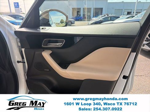 Used 2018 Jaguar F-PACE Premium AWD/4WD image 30