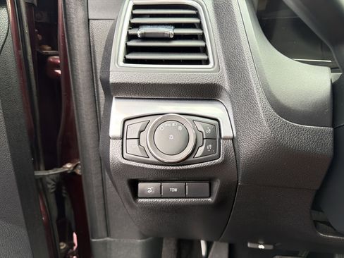 Used 2019 Ford Explorer Sport w/ Equipment Group 401A AWD/4WD image 16