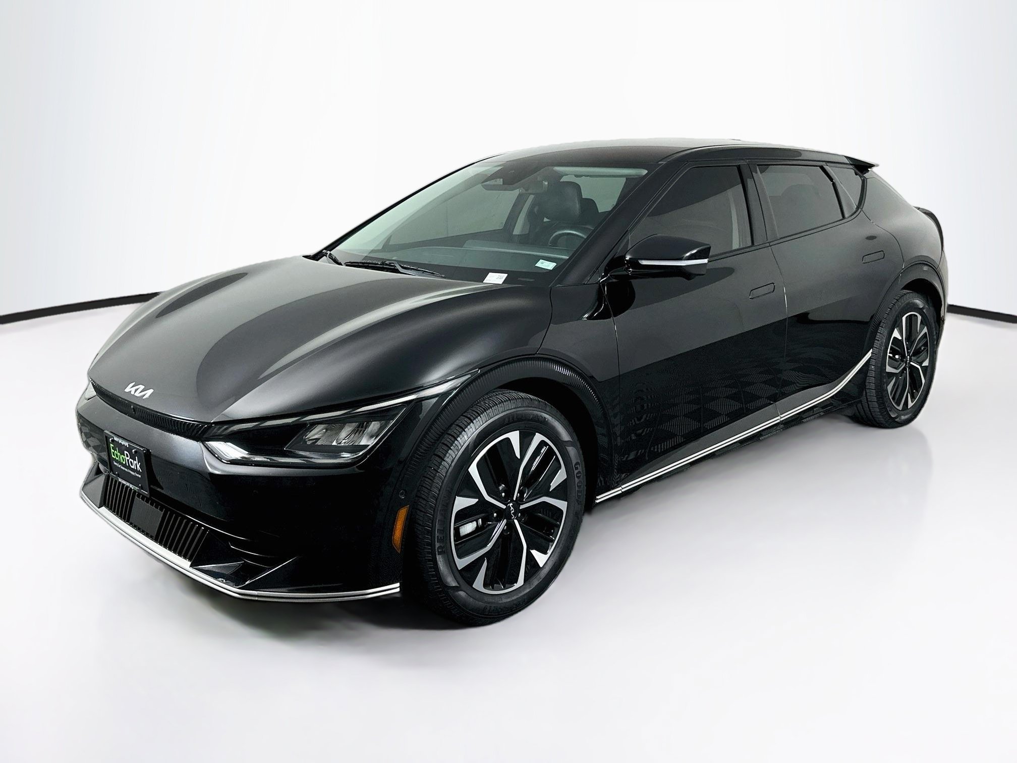 Used 2022 Kia EV6 Wind w/ Wind Technology Package AWD/4WD image 3