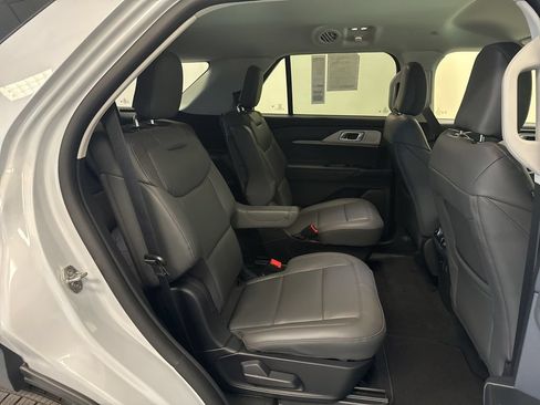 New 2026 Ford Explorer Active w/ Active Comfort Package AWD/4WD image 41