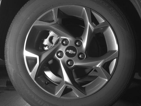 Used 2025 Chevrolet Trax LT w/ LT Convenience Package FWD image 15