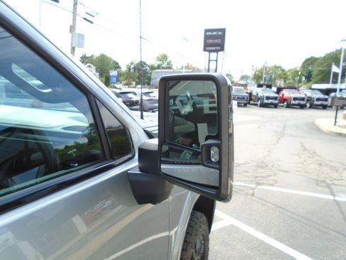 Used 2024 GMC Sierra 2500 AT4 w/ AT4 Premium Plus Package AWD/4WD image 28