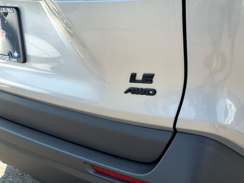 Certified 2023 Toyota RAV4 LE AWD/4WD image 7