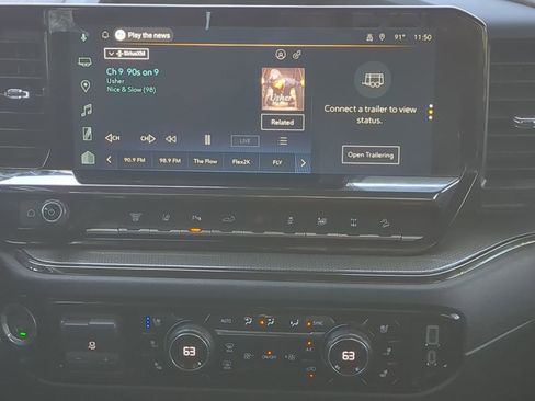 Used 2025 Chevrolet Silverado 2500 ZR2 image 18