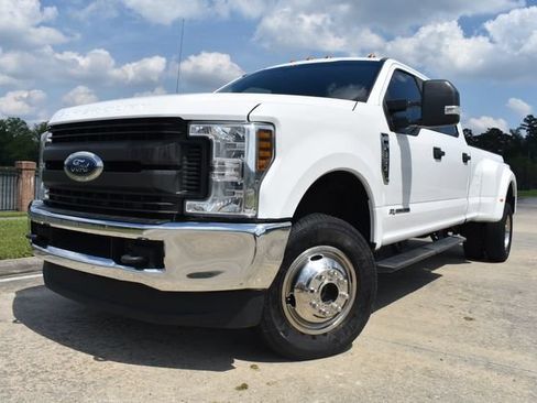 Used 2018 Ford F350 XL w/ Power Equipment Group AWD/4WD image 5