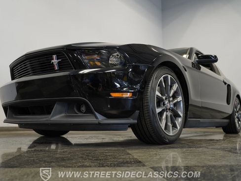 Used 2012 Ford Mustang GT Premium RWD image 21